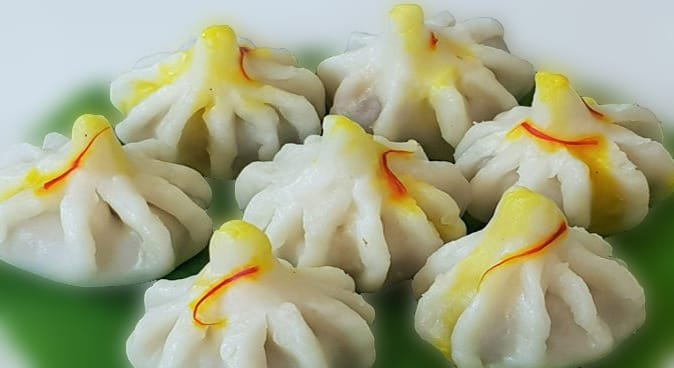 उकडीचे मोदक - मोदक कसे बनवायचे (modak kase banvayche)