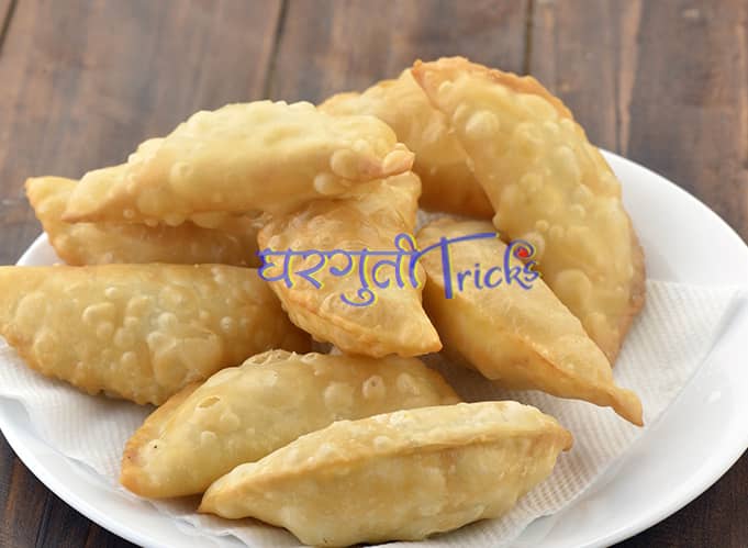 करंजी कशी बनवायची / करंज्या कशा बनवायच्या / खुसखुशीत करंजी कशी बनवायची / करंजी कशी बनवावी - करंजी रेसिपी - karanji recipe in marathi